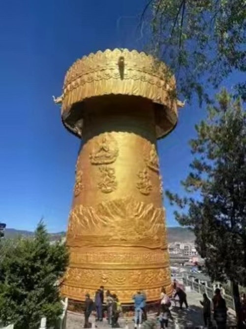 德钦海拔高度是多少米德钦海拔与自然之美-第3张图片