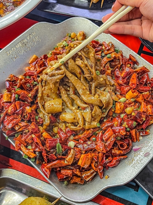成都鬼饮食深夜食堂推荐成都鬼饮食，神秘而又诱人的美食之旅-第2张图片