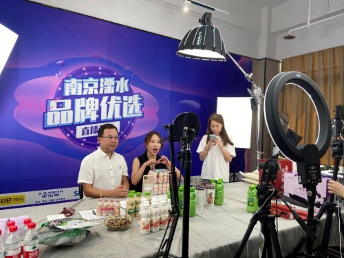 本港台现场直播本港台现场直播，实时报道与互动体验-第1张图片