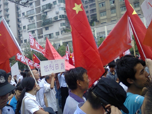 达州南外火灾最新报道达州南外交通事故，悲痛与责任