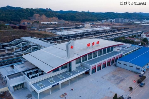 上饶长途汽车站，便捷交通的枢纽