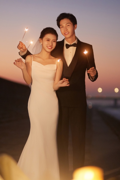 金海岸婚纱金海岸婚纱，浪漫之约的完美选择