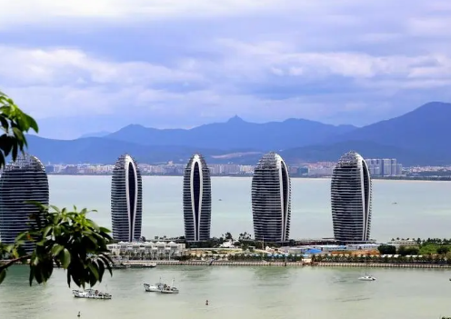 海南自驾游，3小时挪了300米，畅游美丽海岛-第1张图片