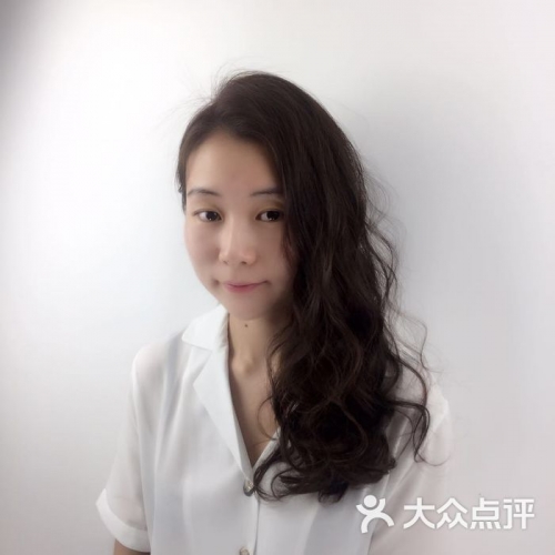 伊茉卡，璀璨星途的探索者-第3张图片