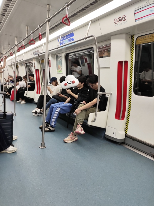 拥挤-第1张图片