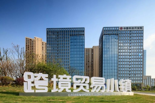万众论坛万众论坛，探索网络交流的新天地