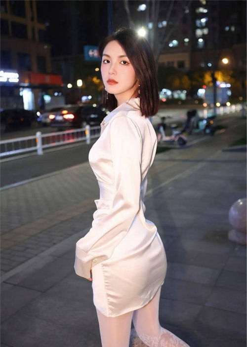 白姐彩色统一图库免费介绍