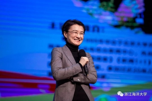 董倩简历