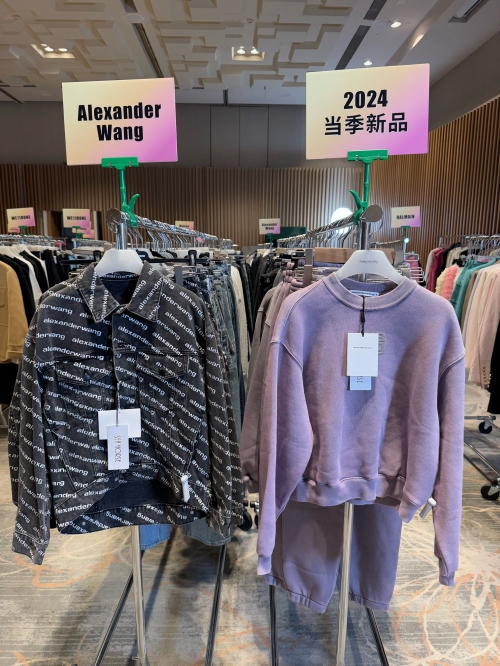 999966.com，探索无限可能-第2张图片