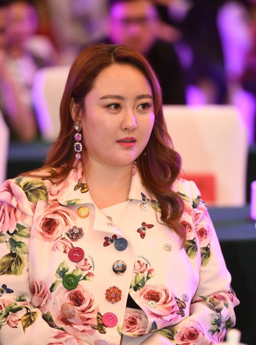 白石凉子，一位独特的影视明星-第2张图片