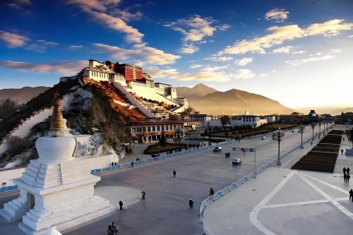 到西藏西藏之旅，探寻神秘之地-第1张图片