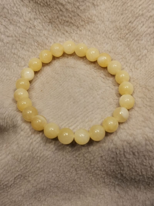 黄玉手链，璀璨璀璨的魅力