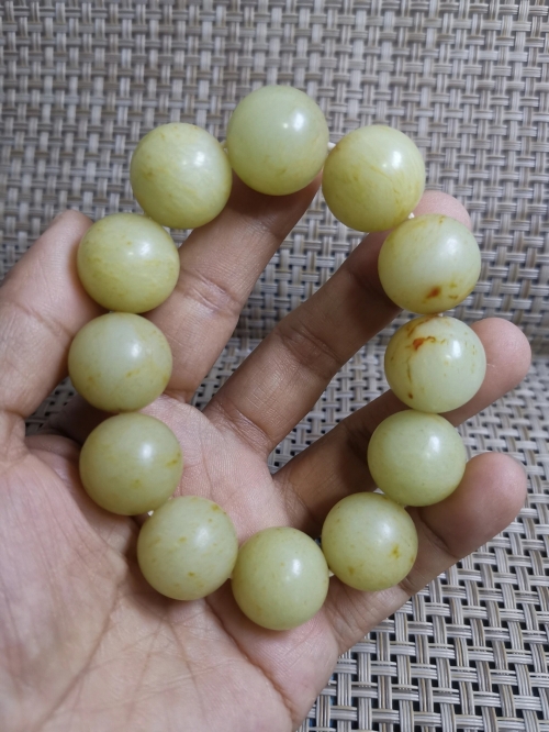 黄玉手链，璀璨璀璨的魅力-第2张图片