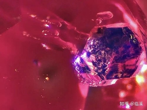 宝石猎人，探寻神秘宝石的世界-第2张图片