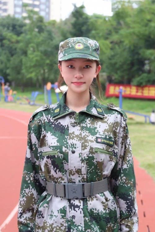 07迷彩服军装图片大全07迷彩服，时代的印记与使命担当-第2张图片