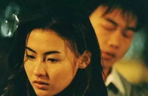 蓝月亮心水论中奖不再难蓝月亮心水，情感与生活的交融-第2张图片