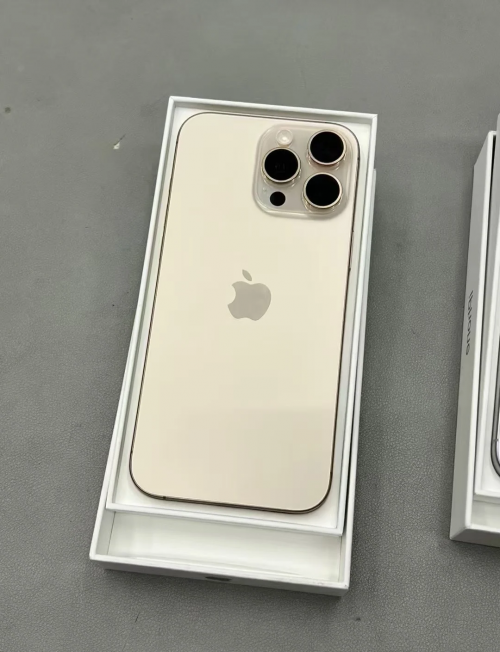 iphone1全新未拆封收藏价格初代未拆封IPHONE拍出113万佳绩-第1张图片