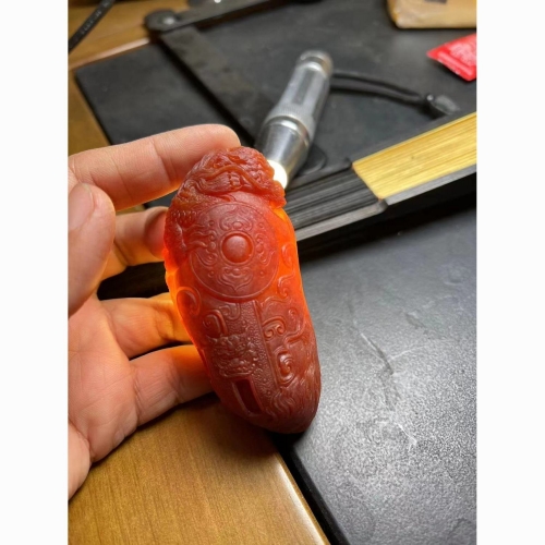 冰种翡翠原石鉴定-第2张图片